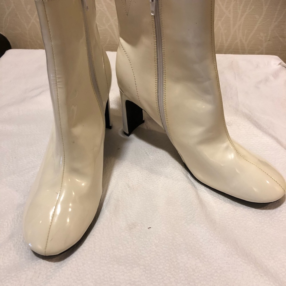 NWOB Jeffery Campbell White Leather Booties